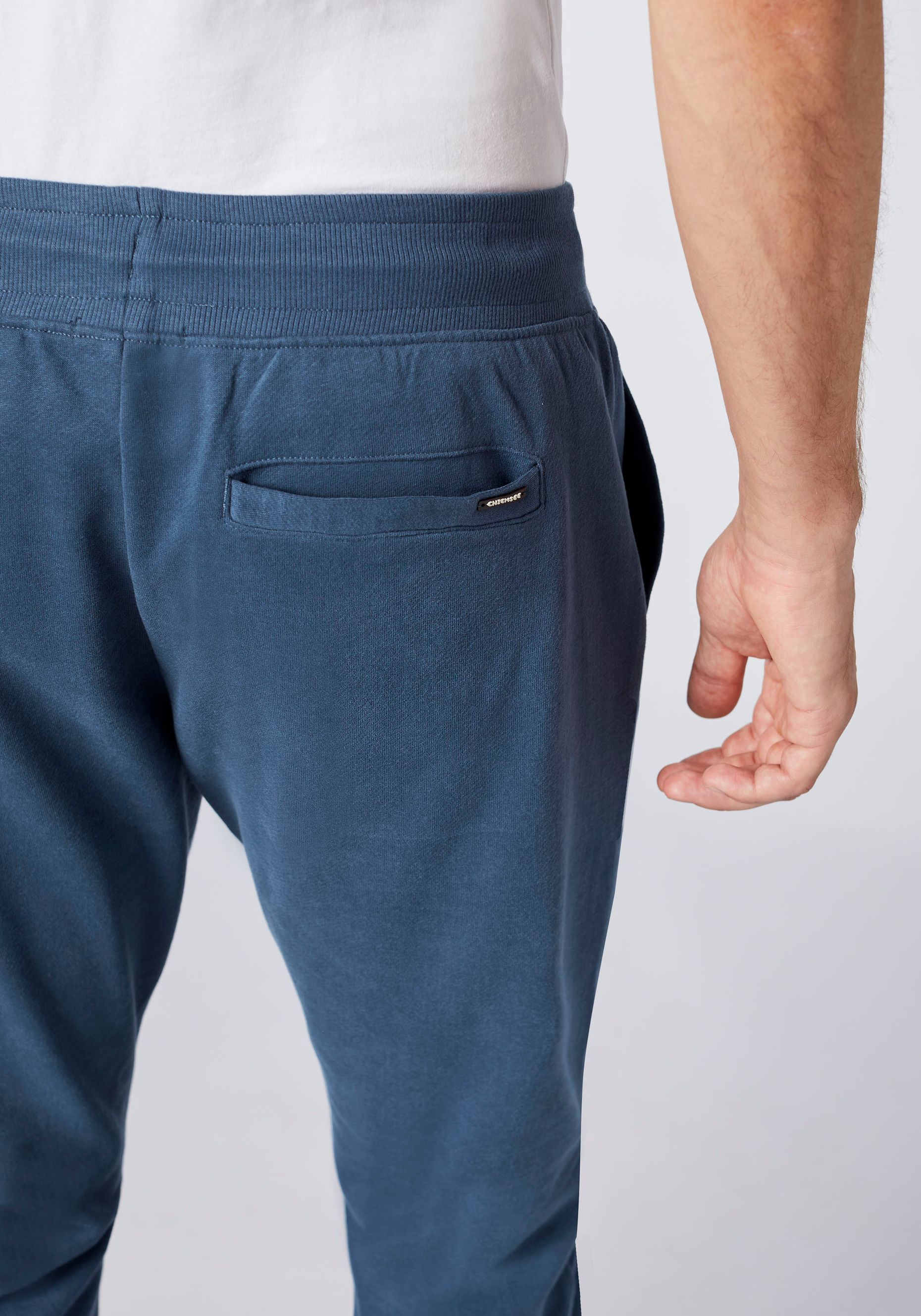 Regular-Fit Sweathose aus Baumwollmix mit Jumper-Motiv | Chiemsee 