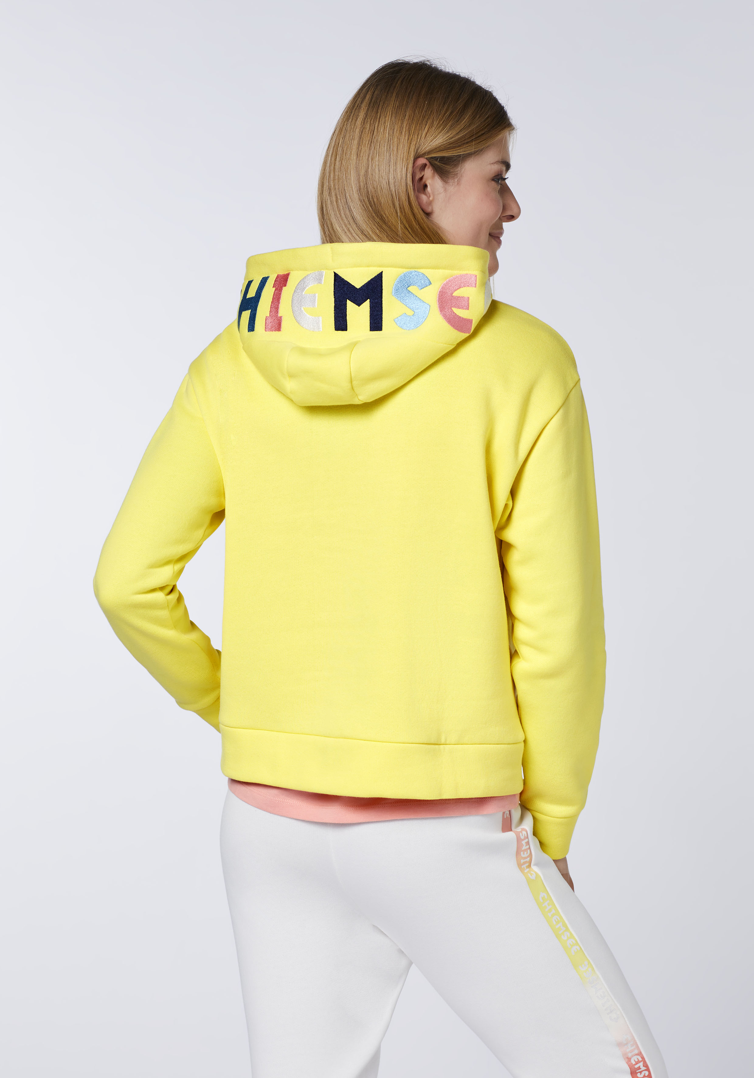 Comfort-Fit Hoodie in O-Shape mit Label-Kapuze | Chiemsee Online Shop
