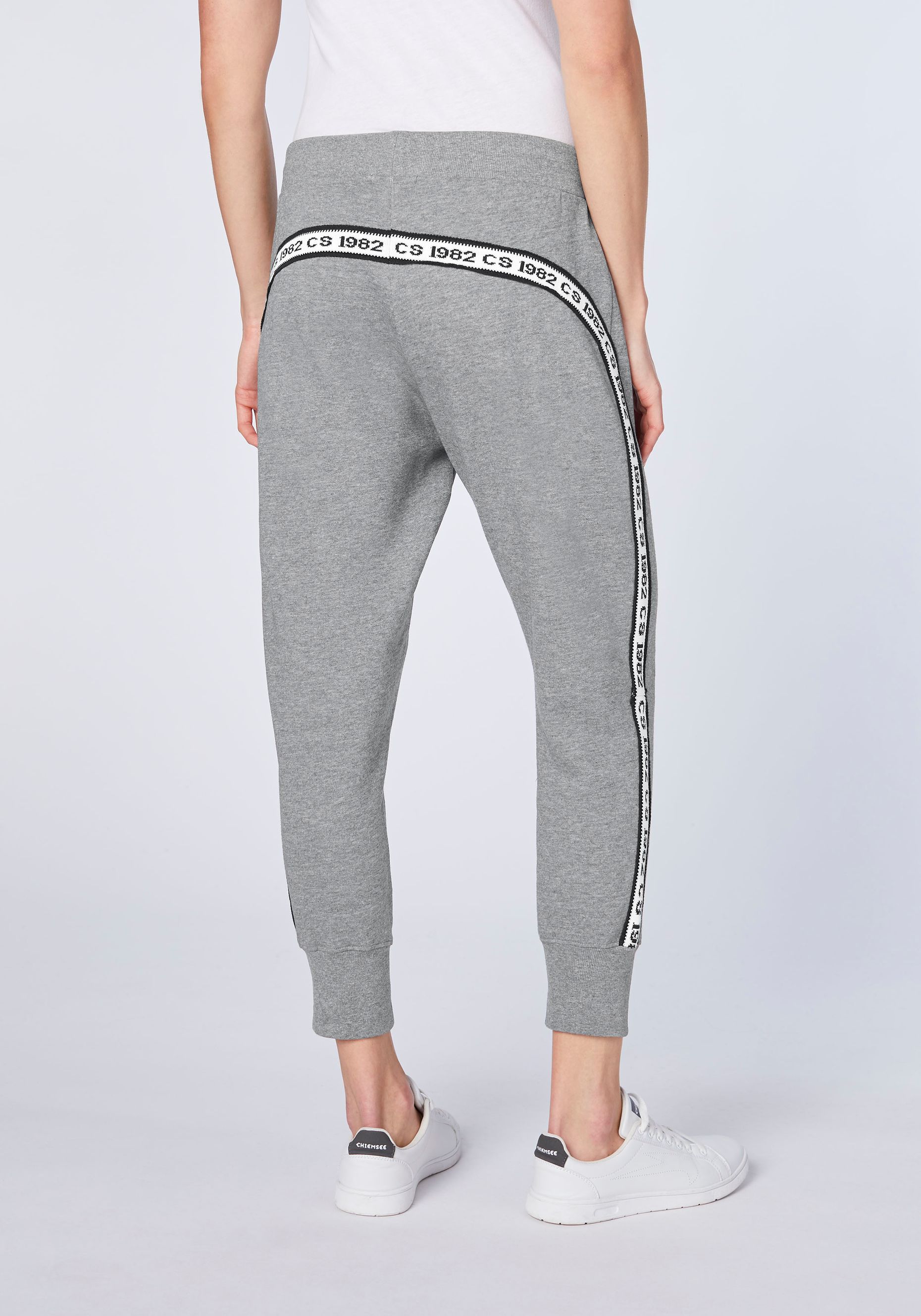 Knöchellange Slim-Fit Sweathose mit Logo-Akzenten | Chiemsee  